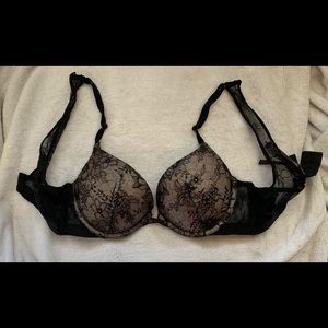 Victoria’s Secret Black/Tan Lace Very Sexy Push Up